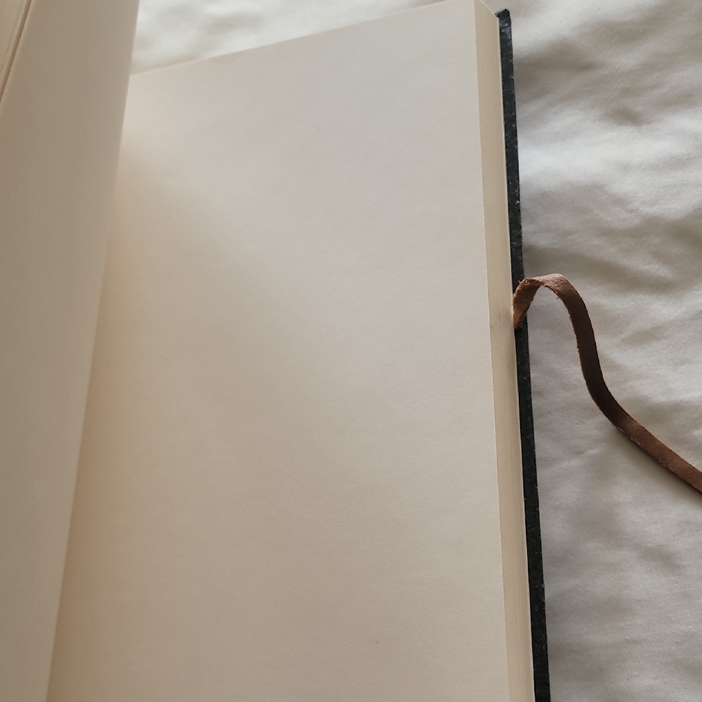 Made In Italy Leather Embossed Journal with tie closure - Picture 3 of 4